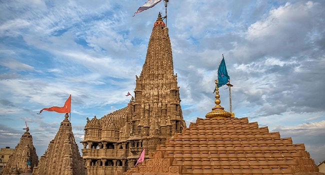 ગુજરાતમાં સોમનાથ, દ્વારકા, પાવાગઢ, ચોટીલા, વડતાલ, સંતરામ મંદિર 11મીથી, અંબાજી મંદિર 12મીથી ખૂલશે