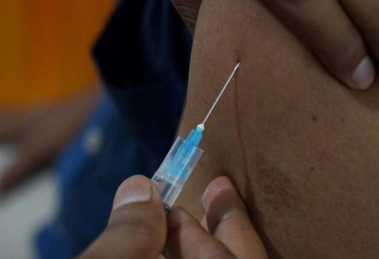ભારતના દર 4 માંથી 1 લાભાર્થી એટલે કે 24. 8 ટકા લોકોનું સંપૂર્ણ રસીકરણ થઈ ચૂક્યું છે.