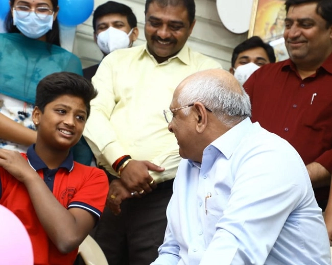 આજથી ગુજરાત ભરમાં કોવિડ-19 વેક્સિનેશન -  ૧ર થી ૧૪ વર્ષની વયના ર૨ લાખથી વધુ બાળકોનું રસીકરણ શરૂ