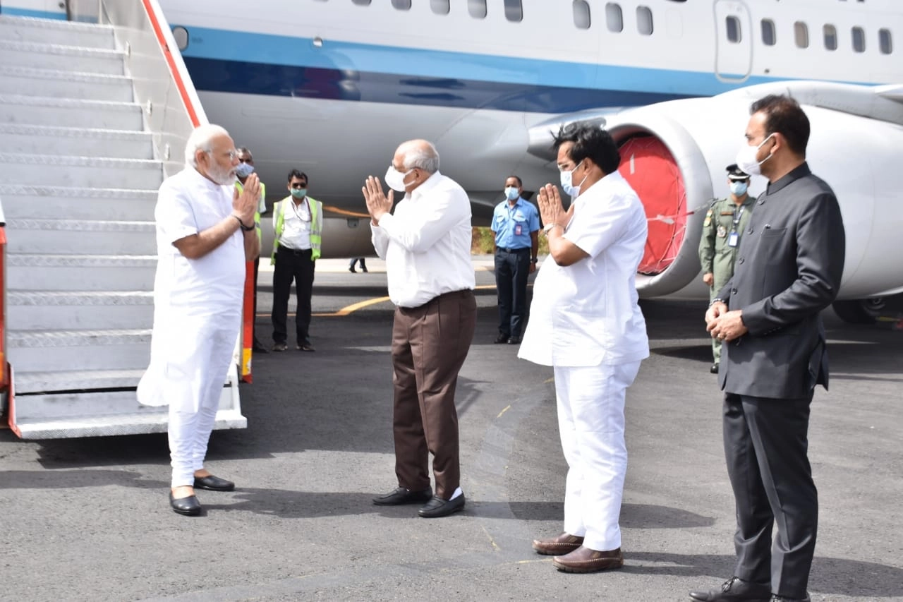 PM Narendra Modi arrives in Gujarat, to inaugurate Patel trust hospital in Atkot