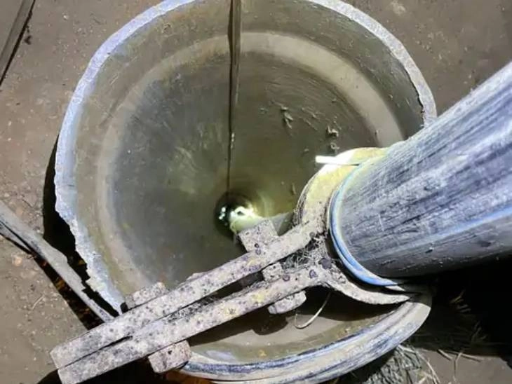 child trapped in borewell