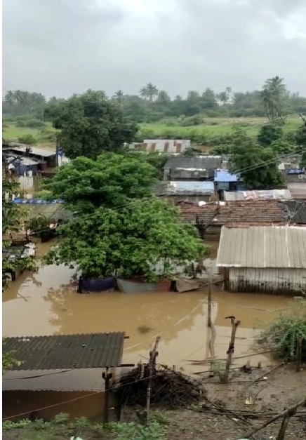 Navsari Rain Photos- નવસારી આકાશી આફત, 16 ઈંચ વરસાદથી વાંસદા જળમગ્ન