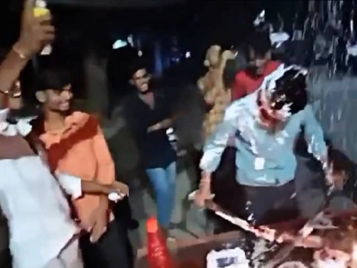 Taporis In Ahmedabad Threw Public Birthday Parties, Cut Cakes With Swords And Knives, Burst Crackers.