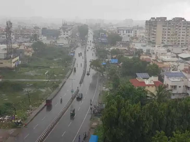 Rain Forecast For Next 5 Days આગામી 5 દિવસ મેઘમહેરની આગાહી, સૌરાષ્ટ્રમાં ભારેથી અતિભારે વરસાદ