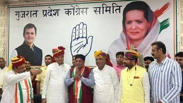 Joining Congress before elections: Koli Samaj leader and former BJP minister Manu Chavda joined Congress