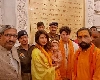 Priyanka Chopra In Ayodhya: પતિ નિક જોનાસ અને પુત્રી માલતી સાથે અયોધ્યા પહોંચી પ્રિયંકા ચોપરા, ટ્રેડીશનલ લુકમાં જોવા મળ્યું  કપલ