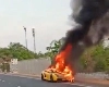 હૈદરાબાદના રસ્તા પર આગનો ગોળો  બની ગઈ બે કરોડની  Lamborghini Gallardo, વાયરલ થયો વીડિયો  - Car On Fire In Hyderabad