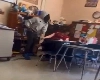 હાઈસ્કૂલના ક્લાસમાં વિદ્યાર્થીએ શિક્ષકને થપ્પડ માર્યો, ચશ્મા તૂટી ગયાઃ video viral