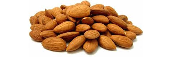 बादाम खूबसूरत बनाती है, पढ़ें 15 पौष्टिक गुण - Almond