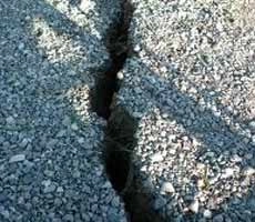चीन में भूकंप, एक महिला की मौत - earthquake in china