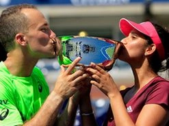 सानिया मिर्जा ने सोरेस के साथ अमेरिकी ओपन खिताब जीता - Sania Mirza, us open, mixed doubles titles
