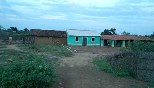 रीवा जिले के दो गांव उजाड़ने के आदेश