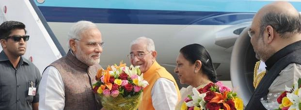 राष्ट्र प्रमुखों को दिल्ली के बाहर भी यात्रा करनी चाहिए : मोदी