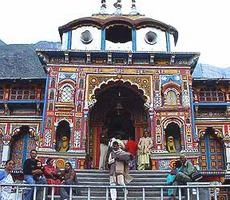 10 दिन पूर्व ही यात्री पहुंचने लगे बद्रीधाम - Lord Badrinath, Lord Badrinath Dham, Uttarakhand, Badrinath pilgrims