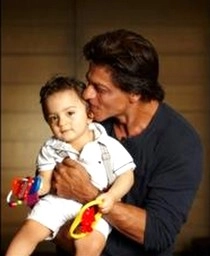 पाहा शाहरुख खानचा लहान मुलगा अबरामचा फोटो