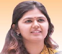 महाराष्ट्र की मुख्यमंत्री बनना चाहती हैं पंकजा? - Pankaja Munde