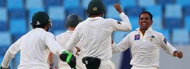पहले टेस्ट में पाकिस्तान ने ऑस्ट्रेलिया को 221 रनों से रौंदा