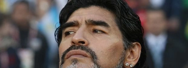 मेराडोना को 'महान' बनाने वाले लाइंसमैन का निधन - Footballer Diego Maradona
