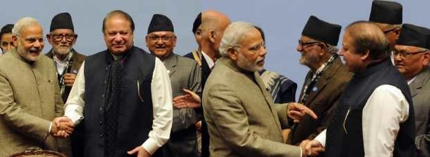 मोदी-शरीफ मिले तो मगर हंसी बनावटी थी... - Saarc Summit Narendra Modi