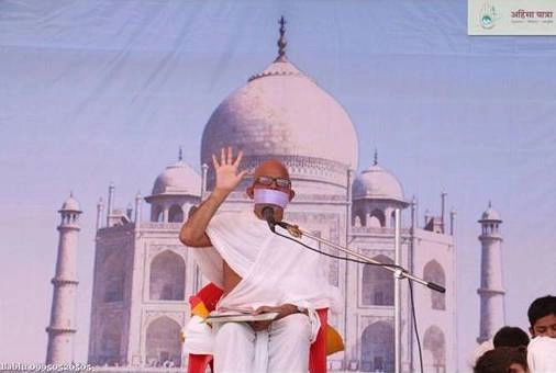 ताजमहल से संत ने दिया सौहार्द का संदेश - Taj Mahal, messages, ethics, peace