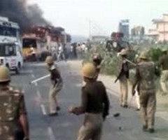 संघर्ष और गोलीबारी के बाद मथुरा के गांव में तनाव - Mathura riot