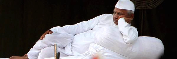 अन्ना को मारकर मैं बनूंगा नाथूराम गोडसे..! - Canada-based NRI threatens to kill Anna Hazare