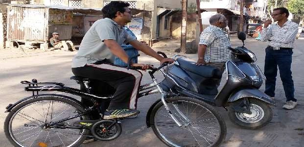 एसडीएम ने साइकल से किया दौरा - Dhar news