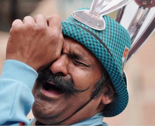 सेमीफाइनल में हार के बाद शोक में डूबा भारत - #IndiavsAus