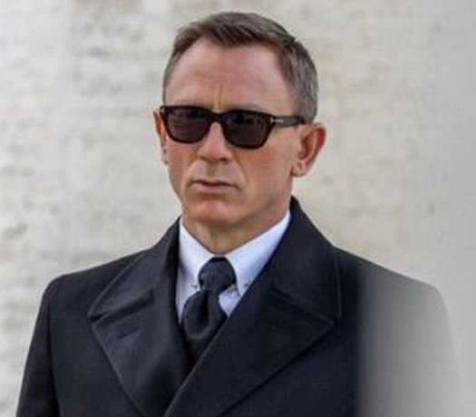 जेम्स बॉन्ड की फिल्म स्पेक्टर का टीज़र ट्रेलर - James Bond, Spectre, Trailer