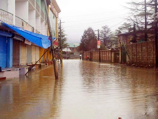 बिहार में बाढ़ से 119 लोगों की मौत, 98 लाख प्रभावित
