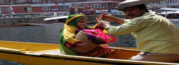 विदेशी पर्यटक 12 अंतरराष्ट्रीय भाषाओं में कर सकते हैं संपर्क - Foreign Tourist, Uttar Pradesh