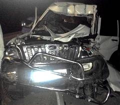 खड़े ट्रक में घुसी स्कार्पियो, एक की मौत - accident