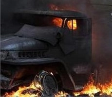 अदन में कार बम धमाके में 40 सैनिकों की मौत - car bomb blast in Yemen city aden