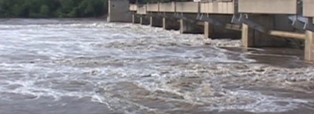 सावधान, इस्तेमाल करने योग्य भी नहीं है इस नदी का पानी... - Water of Siang river unfit for human consumption: Report