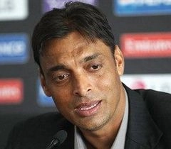 शोए‍ब अख्‍तर ने की भारतीय गेंदबाजों की आलोचना... - Shoaib Akhtar