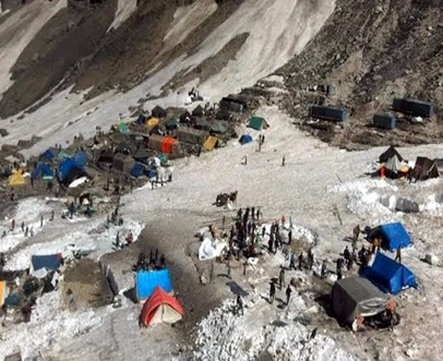 श्रीनगरमध्ये अडकले हजारो अमरनाथ प्रवासी
