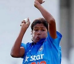 मिताली की कप्तानी पारी से भारत की जोरदार जीत - Mitali raz, indian player, completes 5000 runs