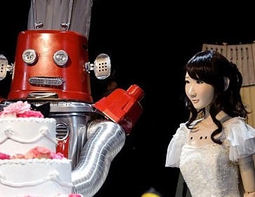रोबोट्‍स ने धूमधाम से की शादी - robots