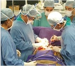 दिल्ली के डॉक्टरों ने की लीवर की दुर्लभ सर्जरी - liver transplant