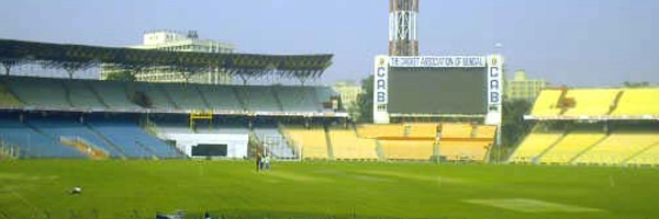ईडन गार्डन मैदान में पारंपरिक घंटी स्थापित - Garden of Eden, traditional bell, India New Zealand Test, Kolkata