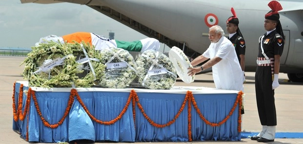 शोक में डूबा देश, रामेश्वरम में कलाम का अंतिम संस्कार... - Former President APJ Abdul Kalam passes away