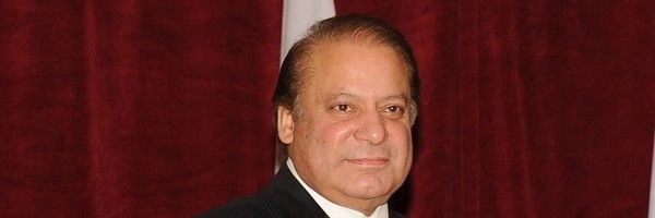 पाक प्रधानमंत्री नवाज शरीफ के काफिले में सेंध, सुरक्षित - Pakistan, Nawaz Sharif