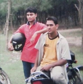 धोनी ने अपने दोस्त को बुलाया पांच साल बाद अपने घर पर - Mahendra Singh Dhoni, India team, Captain, friendship day
