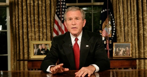 पूर्व अमेरिकी राष्ट्रपति बुश अस्पताल में भर्ती - George HW Bush, Former US President