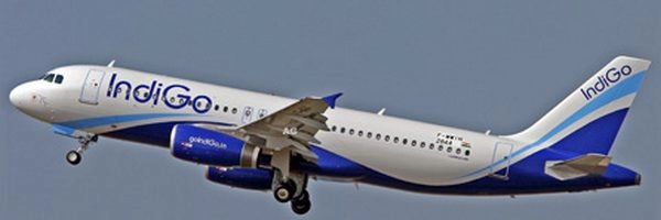 स्पाइस जेट और एमिरेट्स विमान के बीच हादसा टला - airline