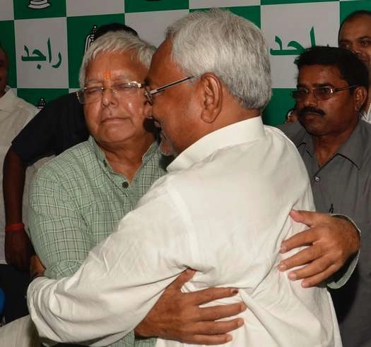 एक्जिट पोल्स को मिली मात, चाणक्य ने मांगी माफी - Bihar Assembly Election 2015