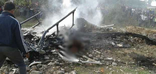 वैष्णोदेवी श्रद्धालुओं से भरा हेलीकॉप्टर गिरा, 7 की मौत - helicopter crash Vaishno devi