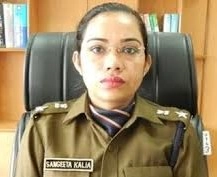 मंत्री से बहस का परिणाम, आईपीएस का तबादला - Haryana transfers woman IPS officer Sangeeta Kalia after spat with minister