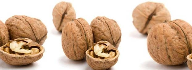 अखरोट बादाम खाने से घट सकता है वजन | Walnuts and almonds