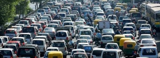 गुरुग्राम में महाजाम, खट्टर ने कहा केजरीवाल के रवैए से लोग परेशान - Gurugram traffic jam